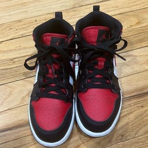 Nike Air Jordan size 1Y Excellent condition.